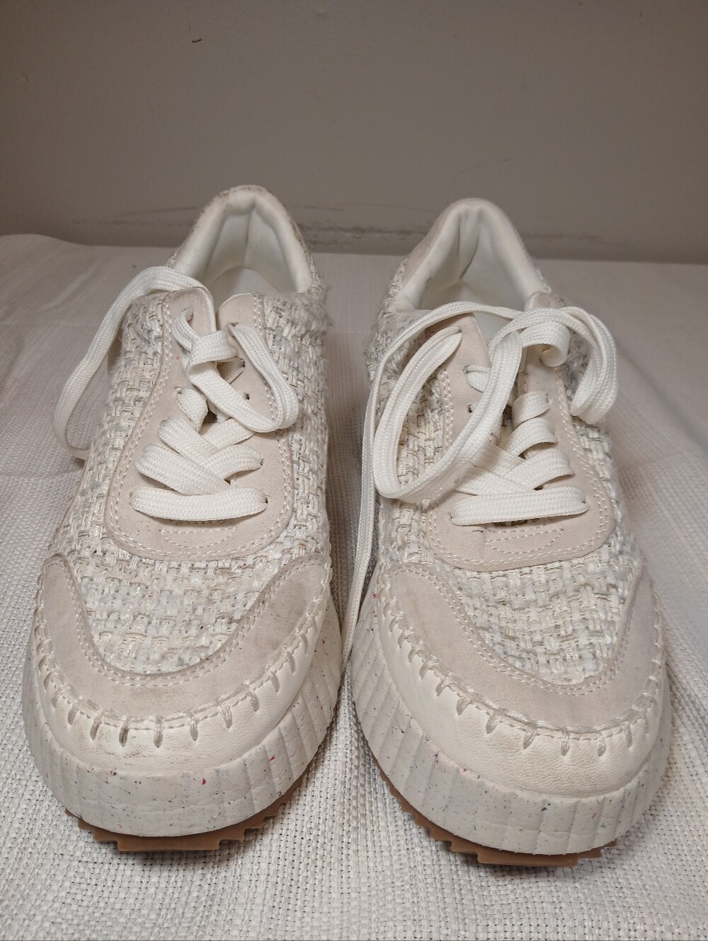 Universal Threads  Cream Platform Lace-Up Sneaker - Picture 2 of 5